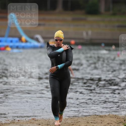 14.09.2025 - Stadtparktriathlon Michael Strokosch http://msf.ph/oto/8863266 14.09.2025 10:16:12 Schwimmen 671 meine-sportfotos.de