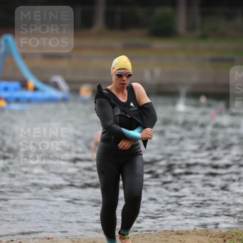 14.09.2025 - Stadtparktriathlon Michael Strokosch http://msf.ph/oto/8863267 14.09.2025 10:16:13 Schwimmen 671 meine-sportfotos.de