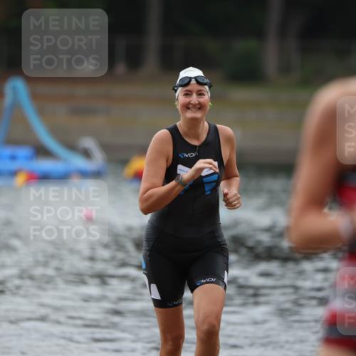 14.09.2025 - Stadtparktriathlon Michael Strokosch http://msf.ph/oto/8863320 14.09.2025 10:17:39 Schwimmen 643, 686 meine-sportfotos.de