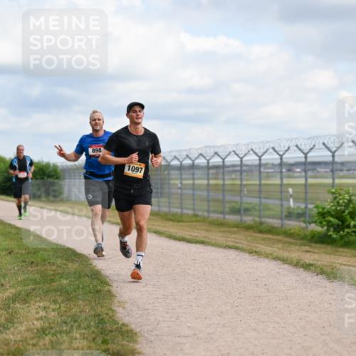 14.09.2025 - Airport Race Dr. Thomas Lammeyer http://msf.ph/oto/8863325 14.09.2025 12:02:55 Laufen 898, 1097 meine-sportfotos.de