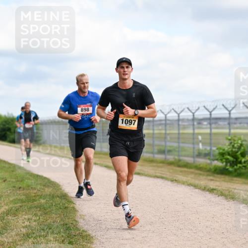14.09.2025 - Airport Race Dr. Thomas Lammeyer http://msf.ph/oto/8863344 14.09.2025 12:02:56 Laufen 898, 1097 meine-sportfotos.de