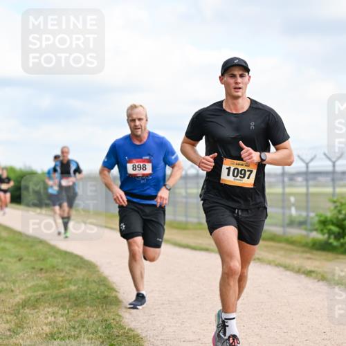 14.09.2025 - Airport Race Dr. Thomas Lammeyer http://msf.ph/oto/8863346 14.09.2025 12:02:57 Laufen 898, 1097 meine-sportfotos.de