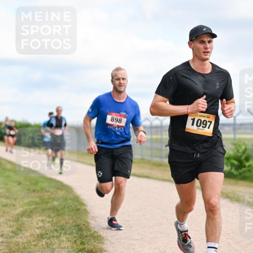 14.09.2025 - Airport Race Dr. Thomas Lammeyer http://msf.ph/oto/8863355 14.09.2025 12:02:57 Laufen 898, 1097 meine-sportfotos.de