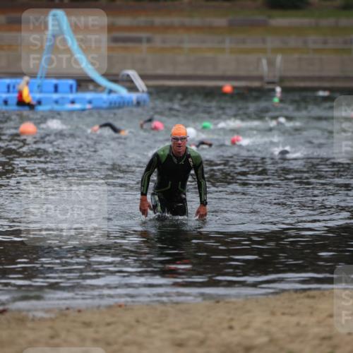14.09.2025 - Stadtparktriathlon Michael Strokosch http://msf.ph/oto/8863469 14.09.2025 10:29:57 Schwimmen 783 meine-sportfotos.de