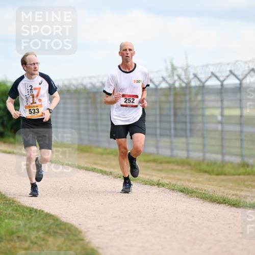 14.09.2025 - Airport Race Dr. Thomas Lammeyer http://msf.ph/oto/8863490 14.09.2025 12:03:12 Laufen 252, 533 meine-sportfotos.de