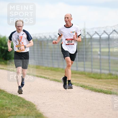 14.09.2025 - Airport Race Dr. Thomas Lammeyer http://msf.ph/oto/8863498 14.09.2025 12:03:13 Laufen 53, 252 meine-sportfotos.de