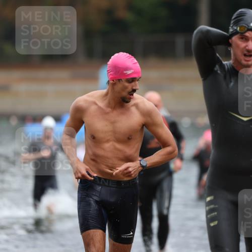 14.09.2025 - Stadtparktriathlon Michael Strokosch http://msf.ph/oto/8863523 14.09.2025 10:30:26 Schwimmen 752, 761, 769, 777, 798 meine-sportfotos.de