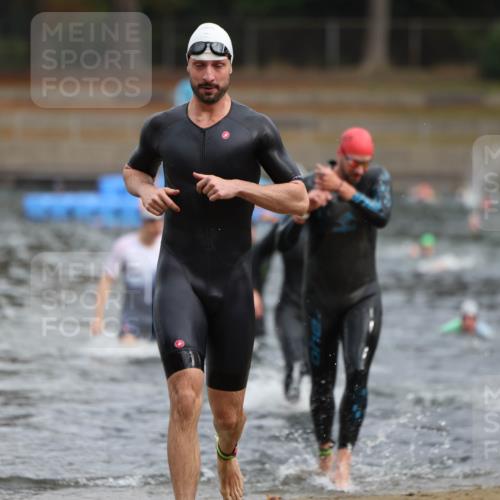 14.09.2025 - Stadtparktriathlon Michael Strokosch http://msf.ph/oto/8863537 14.09.2025 10:30:32 Schwimmen 727, 752, 767, 769, 770, 777, 798 meine-sportfotos.de