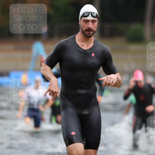 14.09.2025 - Stadtparktriathlon Michael Strokosch http://msf.ph/oto/8863543 14.09.2025 10:30:34 Schwimmen 727, 743, 752, 767, 769, 770, 798 meine-sportfotos.de