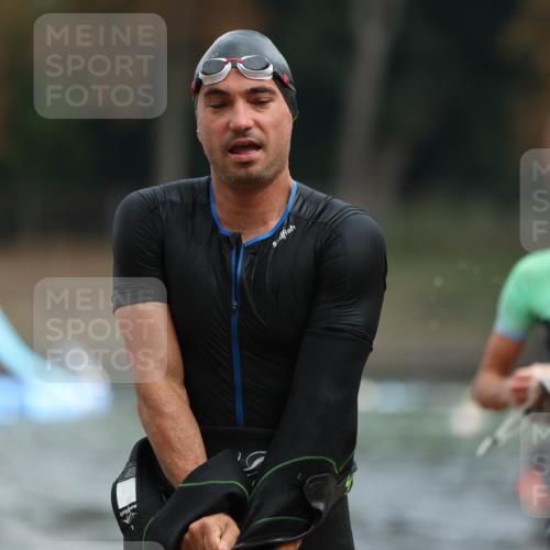 14.09.2025 - Stadtparktriathlon Michael Strokosch http://msf.ph/oto/8863578 14.09.2025 10:30:47 Schwimmen 730, 743, 817 meine-sportfotos.de
