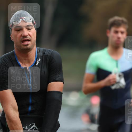 14.09.2025 - Stadtparktriathlon Michael Strokosch http://msf.ph/oto/8863580 14.09.2025 10:30:47 Schwimmen 730, 743, 817 meine-sportfotos.de