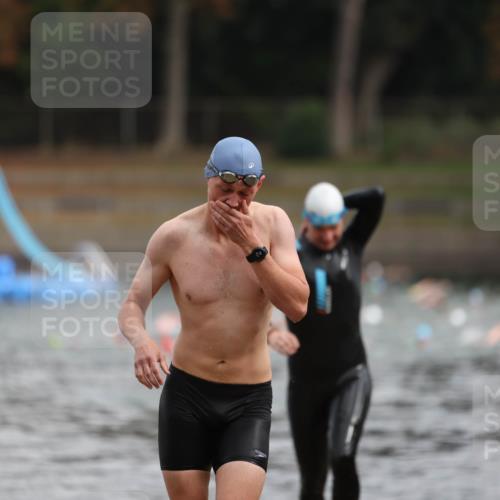 14.09.2025 - Stadtparktriathlon Michael Strokosch http://msf.ph/oto/8863632 14.09.2025 10:31:47 Schwimmen 737, 804, 811 meine-sportfotos.de