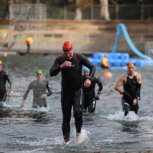14.09.2025 - Stadtparktriathlon Michael Strokosch http://msf.ph/oto/8863669 14.09.2025 10:32:15 Schwimmen 732, 748, 753, 758, 759, 796 meine-sportfotos.de
