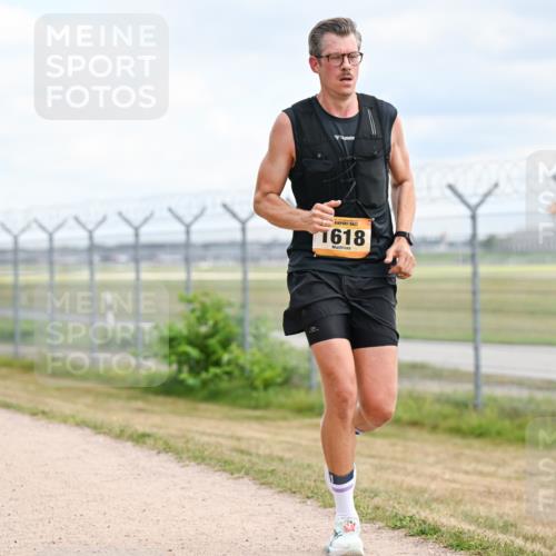 14.09.2025 - Airport Race Dr. Thomas Lammeyer http://msf.ph/oto/8863674 14.09.2025 12:03:33 Laufen 1618 meine-sportfotos.de