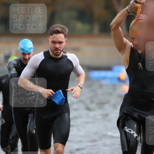 14.09.2025 - Stadtparktriathlon Michael Strokosch http://msf.ph/oto/8863699 14.09.2025 10:32:25 Schwimmen 732, 748, 753, 758, 759, 780, 782, 785, 796, 799, 800, 801 meine-sportfotos.de