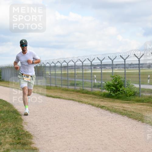 14.09.2025 - Airport Race Dr. Thomas Lammeyer http://msf.ph/oto/8863706 14.09.2025 12:03:35 Laufen 607, 938, 938 meine-sportfotos.de