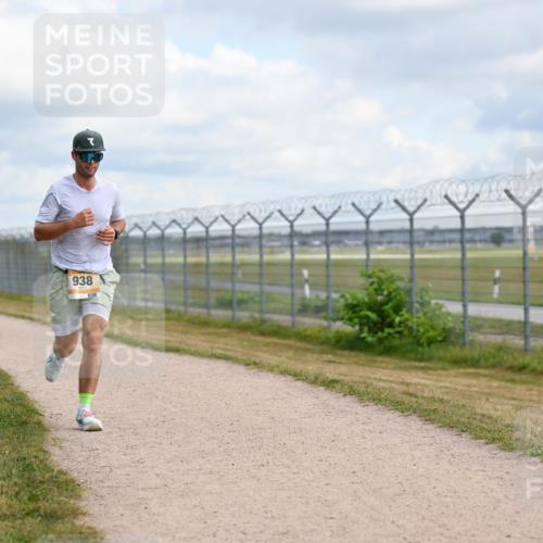 14.09.2025 - Airport Race Dr. Thomas Lammeyer http://msf.ph/oto/8863714 14.09.2025 12:03:36 Laufen 938, 938 meine-sportfotos.de