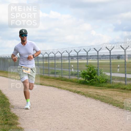 14.09.2025 - Airport Race Dr. Thomas Lammeyer http://msf.ph/oto/8863723 14.09.2025 12:03:36 Laufen 938, 938 meine-sportfotos.de