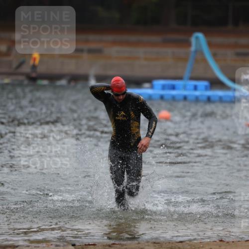 14.09.2025 - Stadtparktriathlon Michael Strokosch http://msf.ph/oto/8863754 14.09.2025 08:49:06 Schwimmen 315 meine-sportfotos.de
