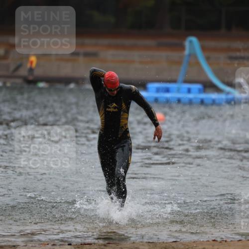 14.09.2025 - Stadtparktriathlon Michael Strokosch http://msf.ph/oto/8863755 14.09.2025 08:49:06 Schwimmen 315 meine-sportfotos.de