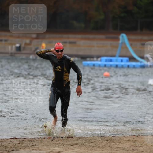 14.09.2025 - Stadtparktriathlon Michael Strokosch http://msf.ph/oto/8863762 14.09.2025 08:49:07 Schwimmen 315 meine-sportfotos.de