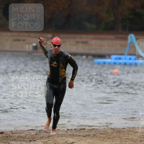 14.09.2025 - Stadtparktriathlon Michael Strokosch http://msf.ph/oto/8863766 14.09.2025 08:49:08 Schwimmen 315 meine-sportfotos.de