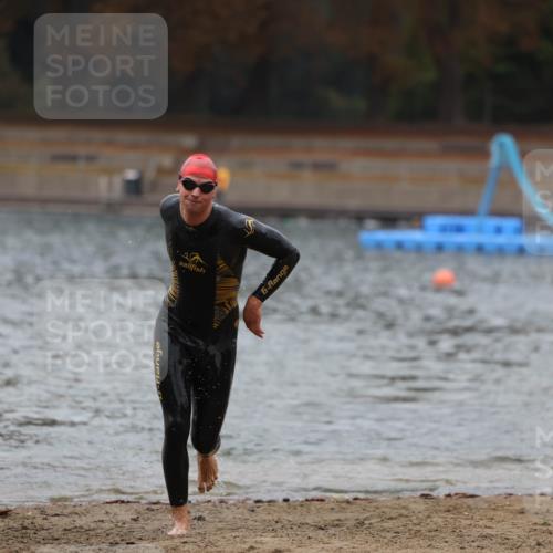 14.09.2025 - Stadtparktriathlon Michael Strokosch http://msf.ph/oto/8863768 14.09.2025 08:49:08 Schwimmen 315 meine-sportfotos.de