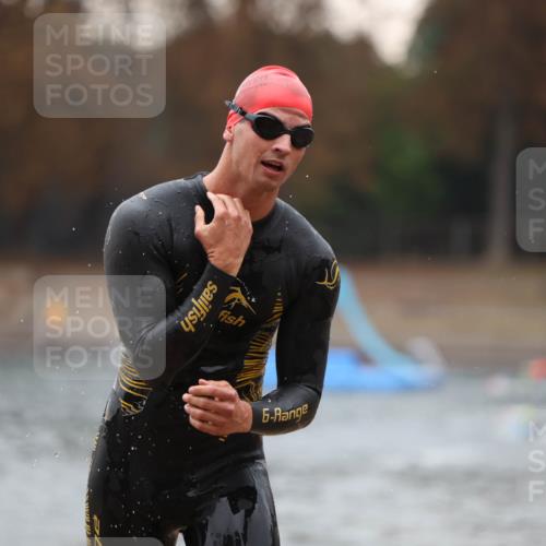14.09.2025 - Stadtparktriathlon Michael Strokosch http://msf.ph/oto/8863780 14.09.2025 08:49:11 Schwimmen 315 meine-sportfotos.de
