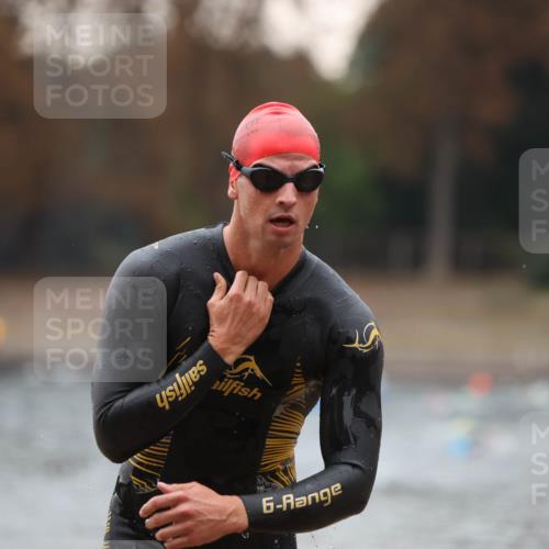 14.09.2025 - Stadtparktriathlon Michael Strokosch http://msf.ph/oto/8863781 14.09.2025 08:49:11 Schwimmen 315 meine-sportfotos.de