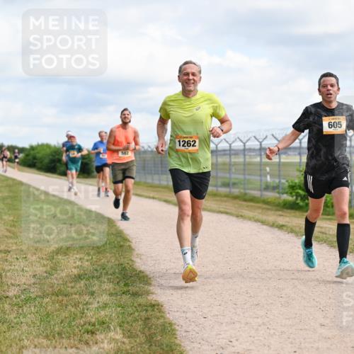 14.09.2025 - Airport Race Dr. Thomas Lammeyer http://msf.ph/oto/8864031 14.09.2025 12:03:59 Laufen 582, 1262, 605 meine-sportfotos.de