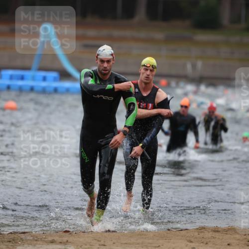 14.09.2025 - Stadtparktriathlon Michael Strokosch http://msf.ph/oto/8864076 14.09.2025 08:50:45 Schwimmen 314, 322, 365 meine-sportfotos.de