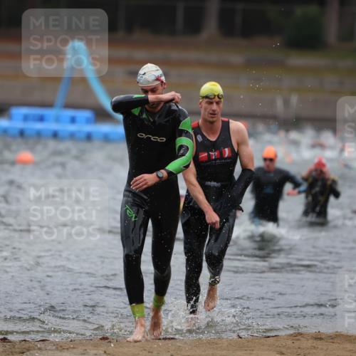 14.09.2025 - Stadtparktriathlon Michael Strokosch http://msf.ph/oto/8864077 14.09.2025 08:50:45 Schwimmen 314, 322, 365 meine-sportfotos.de