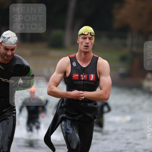 14.09.2025 - Stadtparktriathlon Michael Strokosch http://msf.ph/oto/8864088 14.09.2025 08:50:48 Schwimmen 314, 322, 331, 344, 365, 374, 377 meine-sportfotos.de