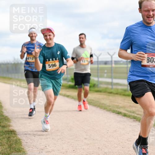 14.09.2025 - Airport Race Dr. Thomas Lammeyer http://msf.ph/oto/8864133 14.09.2025 12:04:05 Laufen 212, 596, 1271, 3 meine-sportfotos.de