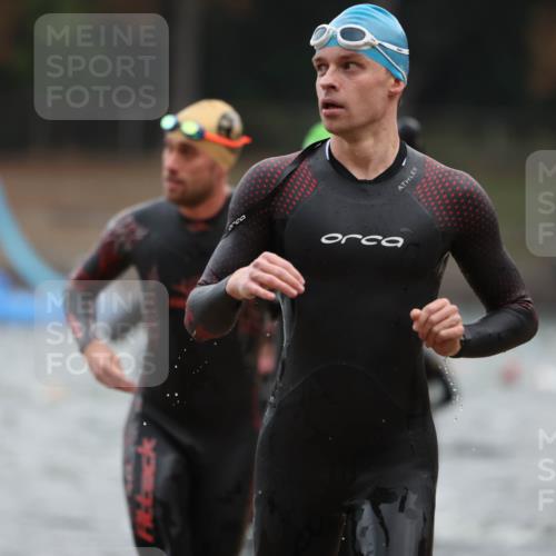 14.09.2025 - Stadtparktriathlon Michael Strokosch http://msf.ph/oto/8864275 14.09.2025 08:51:38 Schwimmen 318, 323, 324, 326, 345, 347, 354, 363, 370, 373, 375 meine-sportfotos.de