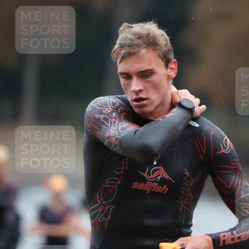 14.09.2025 - Stadtparktriathlon Michael Strokosch http://msf.ph/oto/8864288 14.09.2025 08:51:41 Schwimmen 323, 324, 326, 345, 347, 352, 354, 363, 370, 373, 375 meine-sportfotos.de