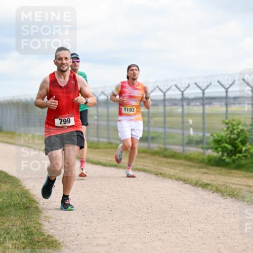 14.09.2025 - Airport Race Dr. Thomas Lammeyer http://msf.ph/oto/8864316 14.09.2025 12:04:22 Laufen 1193, 799 meine-sportfotos.de