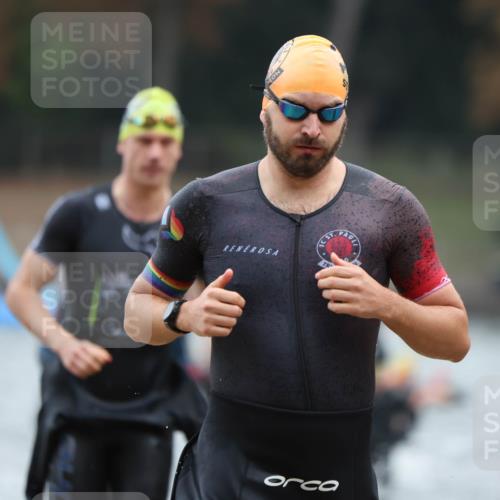 14.09.2025 - Stadtparktriathlon Michael Strokosch http://msf.ph/oto/8864317 14.09.2025 08:51:48 Schwimmen 304, 323, 326, 333, 342, 345, 352, 358, 362, 363, 370, 371, 375 meine-sportfotos.de