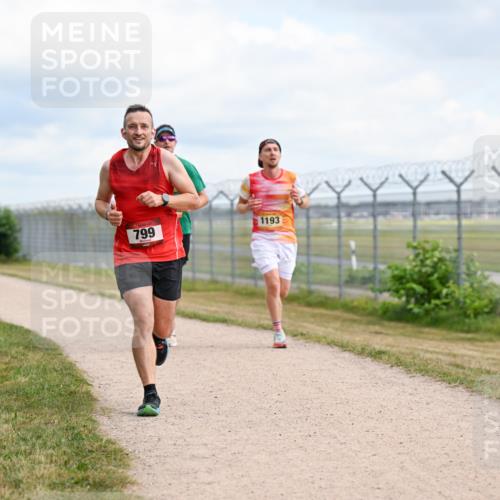 14.09.2025 - Airport Race Dr. Thomas Lammeyer http://msf.ph/oto/8864321 14.09.2025 12:04:23 Laufen 799, 1193 meine-sportfotos.de