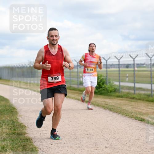 14.09.2025 - Airport Race Dr. Thomas Lammeyer http://msf.ph/oto/8864341 14.09.2025 12:04:24 Laufen 799, 1193 meine-sportfotos.de