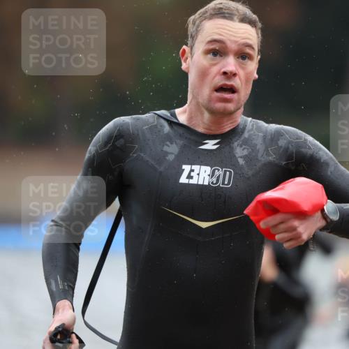 14.09.2025 - Stadtparktriathlon Michael Strokosch http://msf.ph/oto/8864342 14.09.2025 08:51:53 Schwimmen 304, 326, 333, 342, 352, 358, 362, 371 meine-sportfotos.de