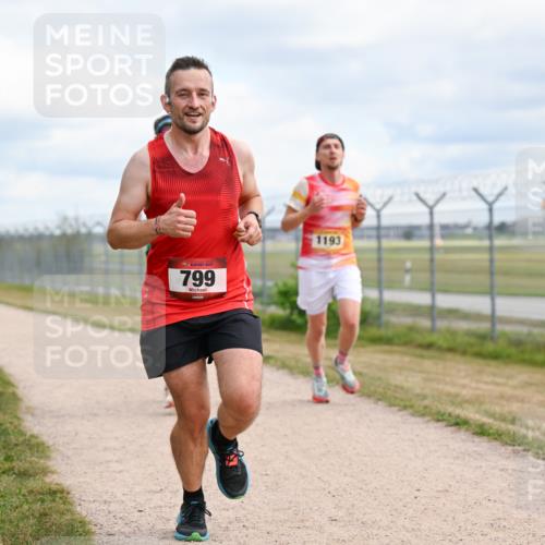 14.09.2025 - Airport Race Dr. Thomas Lammeyer http://msf.ph/oto/8864350 14.09.2025 12:04:24 Laufen 799, 1193 meine-sportfotos.de