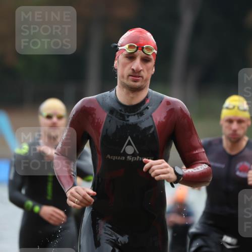 14.09.2025 - Stadtparktriathlon Michael Strokosch http://msf.ph/oto/8864364 14.09.2025 08:51:58 Schwimmen 304, 333, 337, 341, 342, 358, 362, 366, 371, 451 meine-sportfotos.de