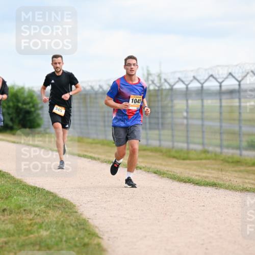 14.09.2025 - Airport Race Dr. Thomas Lammeyer http://msf.ph/oto/8864369 14.09.2025 12:04:29 Laufen 1506, 345, 1045, 105 meine-sportfotos.de