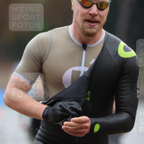 14.09.2025 - Stadtparktriathlon Michael Strokosch http://msf.ph/oto/8864379 14.09.2025 08:52:01 Schwimmen 304, 328, 333, 337, 341, 342, 358, 366, 372, 451 meine-sportfotos.de