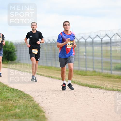 14.09.2025 - Airport Race Dr. Thomas Lammeyer http://msf.ph/oto/8864381 14.09.2025 12:04:29 Laufen 9051, 345, 1045 meine-sportfotos.de
