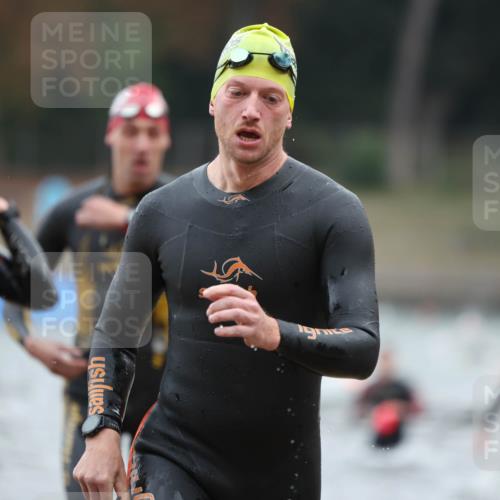 14.09.2025 - Stadtparktriathlon Michael Strokosch http://msf.ph/oto/8864415 14.09.2025 08:52:11 Schwimmen 316, 325, 327, 328, 332, 341, 366, 372, 451 meine-sportfotos.de