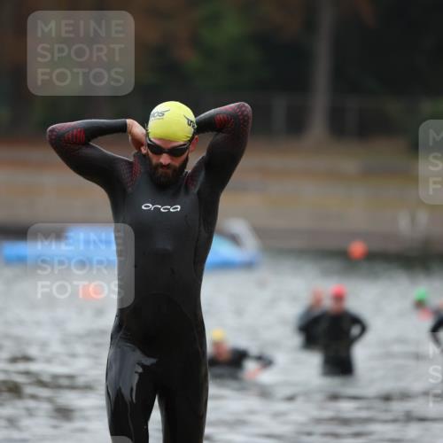 14.09.2025 - Stadtparktriathlon Michael Strokosch http://msf.ph/oto/8864566 14.09.2025 08:52:52 Schwimmen 313, 320, 348, 353, 369 meine-sportfotos.de
