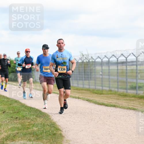 14.09.2025 - Airport Race Dr. Thomas Lammeyer http://msf.ph/oto/8864567 14.09.2025 12:04:43 Laufen 53, 1869, 1336 meine-sportfotos.de