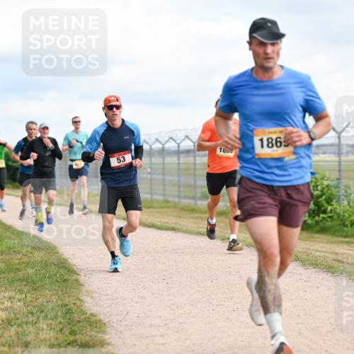 14.09.2025 - Airport Race Dr. Thomas Lammeyer http://msf.ph/oto/8864633 14.09.2025 12:04:46 Laufen 53, 1820, 186 meine-sportfotos.de
